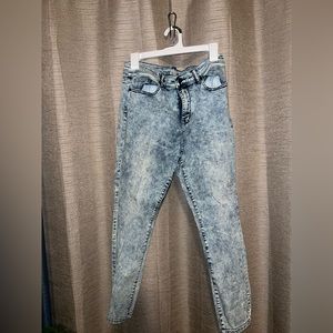 Women's jeans